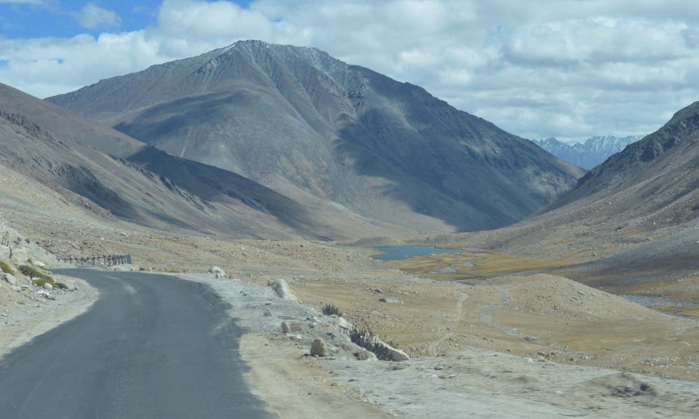 Hidden Mountain Passes in India for Thrill-Seeking Bikers