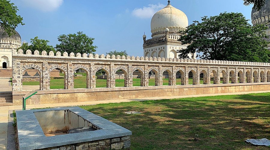 Best Places to Visit in Hyderabad by Bike: A Rider’s Guide